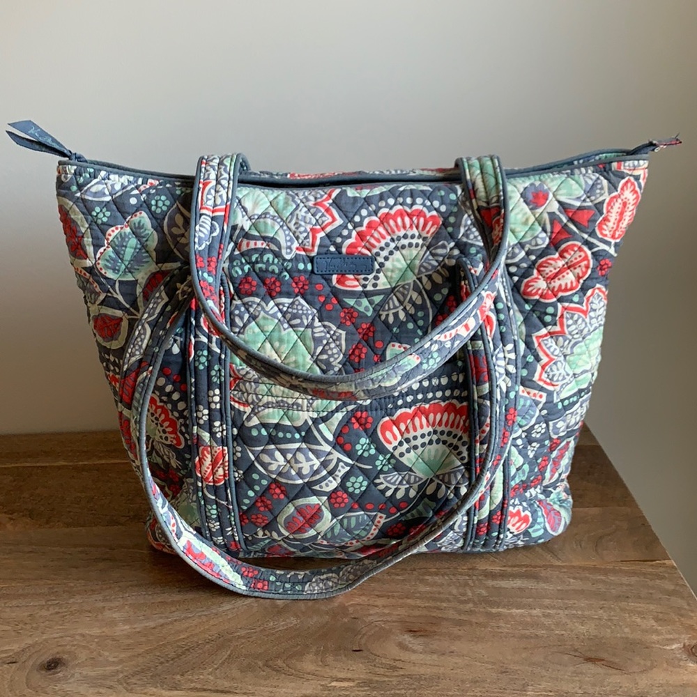 Vera Bradley Tote